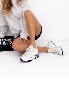NWT Jimmy Choo Raine Logo Platform
Sneaker 39